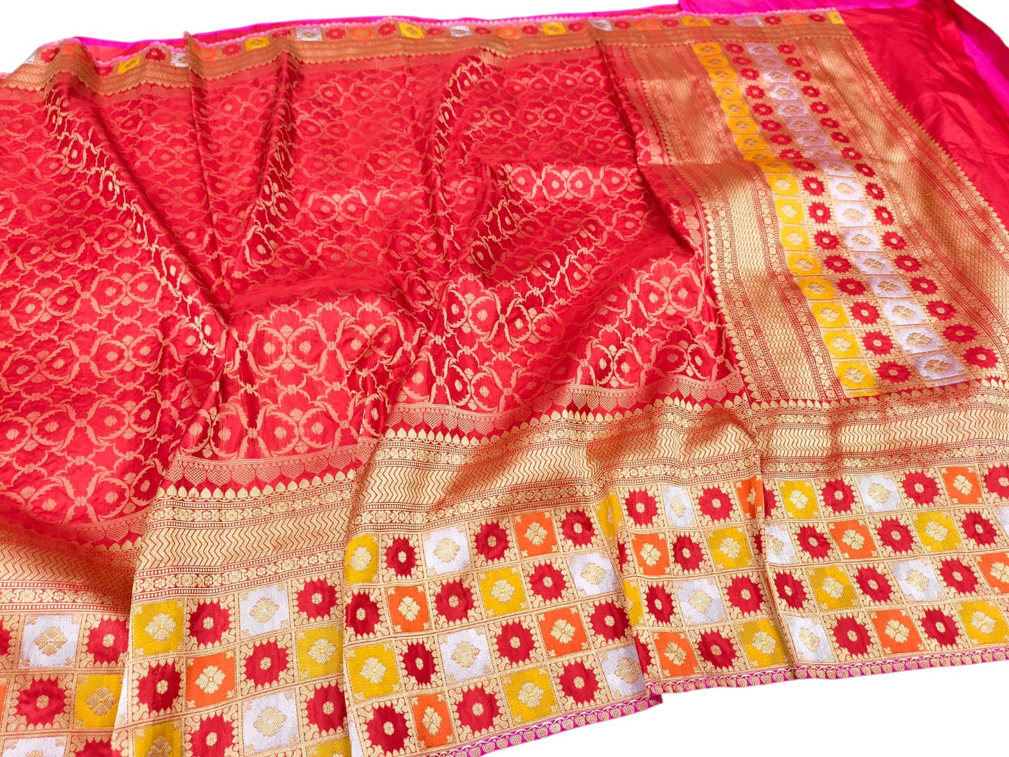 Red Handloom Banarasi Pure Katan Silk Saree - Luxurion World