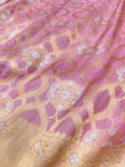 Exquisite Pink Handloom Banarasi Silk Sona Roopa Flower Design Saree - Luxurion World