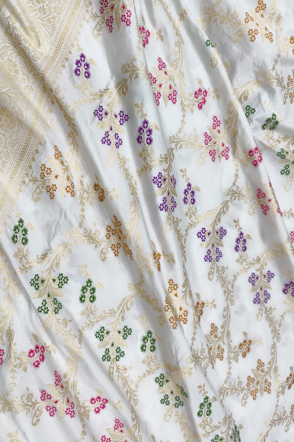 Off White Handloom Banarasi Pure Katan Silk Multicolor Meena Flower Design Saree - Luxurion World