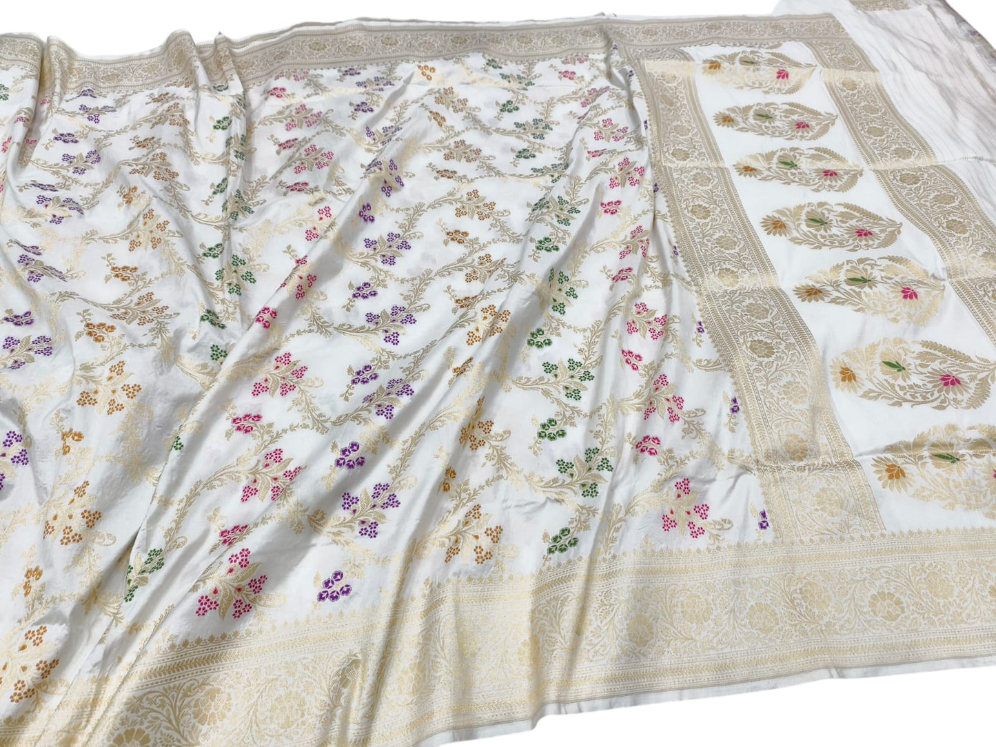 Off White Handloom Banarasi Pure Katan Silk Multicolor Meena Flower Design Saree - Luxurion World