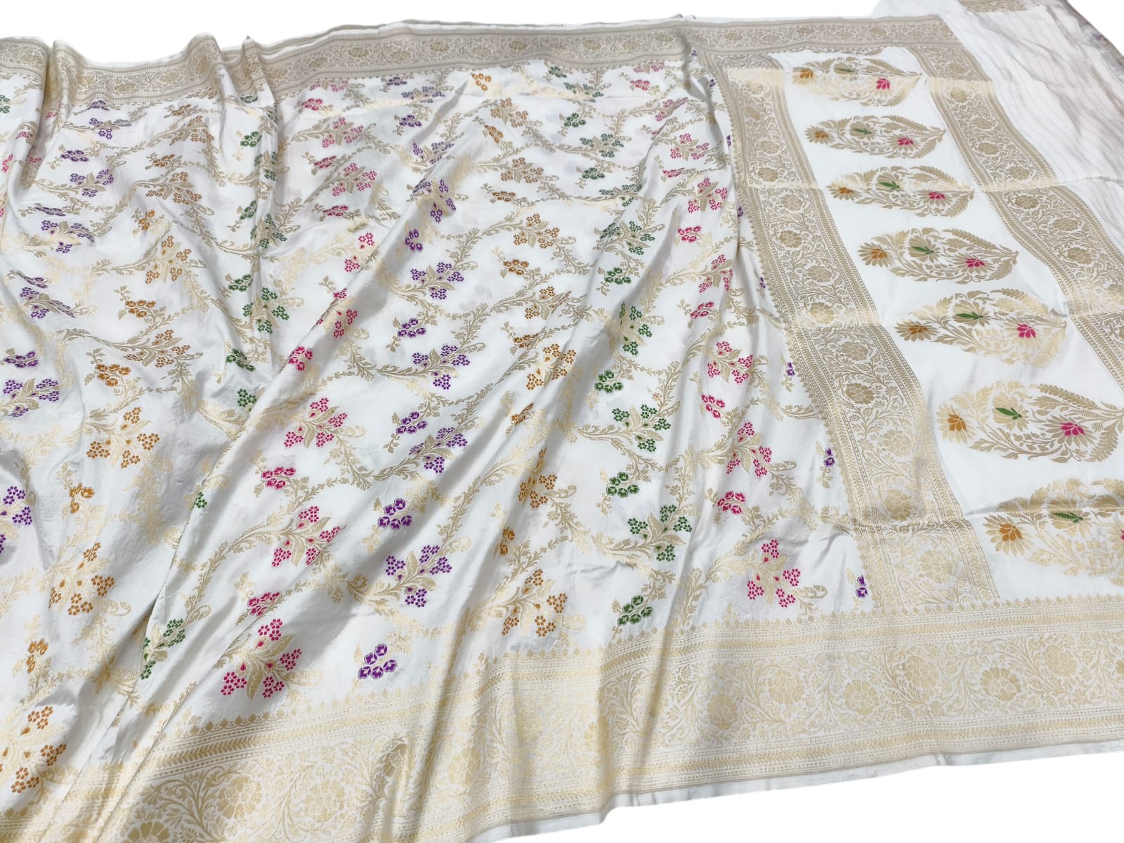 Off White Handloom Banarasi Pure Katan Silk Multicolor Meena Flower Design Saree - Luxurion World