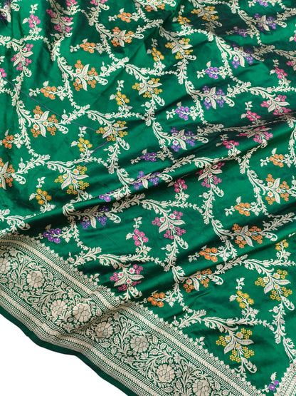 Exquisite Green Handloom Banarasi Pure Katan Silk Flower Design Meenakari Saree - Luxurion World