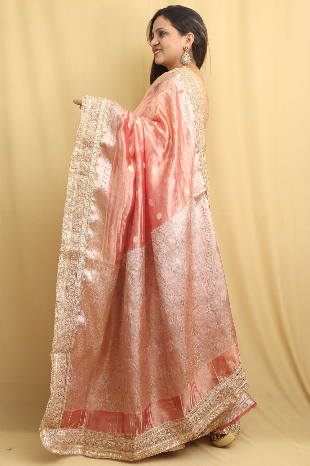 Exquisite Pink Handloom Banarasi Pure Tissue Silk Saree - Luxurion World
