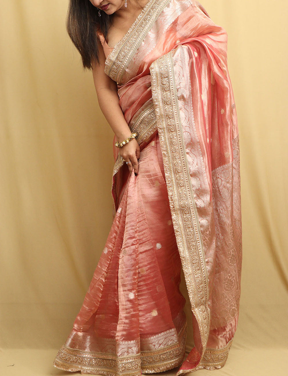 Exquisite Pink Handloom Banarasi Pure Tissue Silk Saree - Luxurion World