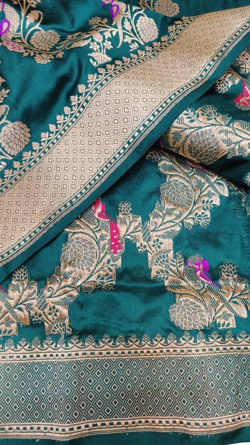 Green Banarasi Handloom Pure Katan Silk Kadwa Weaved Peacock And Parrot Design Saree - Luxurion World