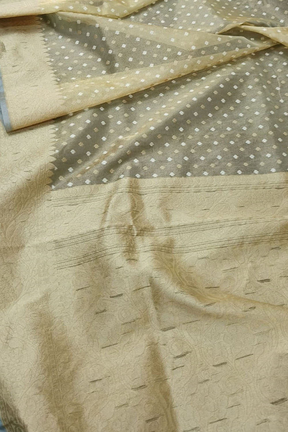 Pastel Banarasi Tissue Silk Saree - Handloom Elegance - Luxurion World
