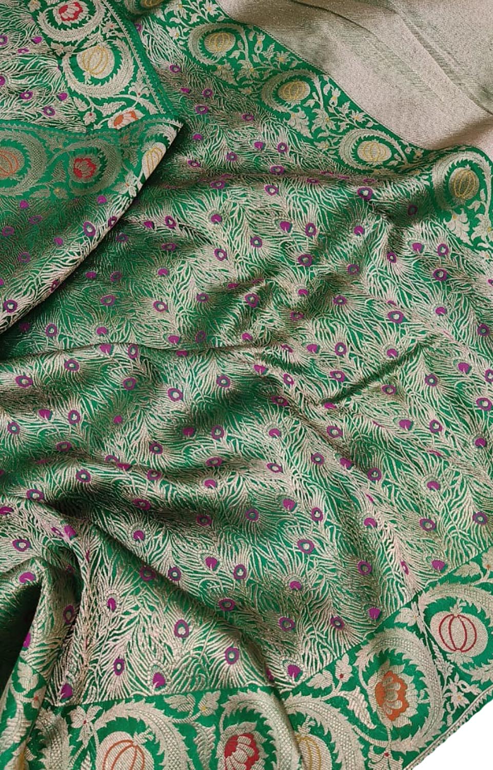 Exquisite Green Banarasi Handloom Pure Katan Silk Meenakari Saree - Luxurion World