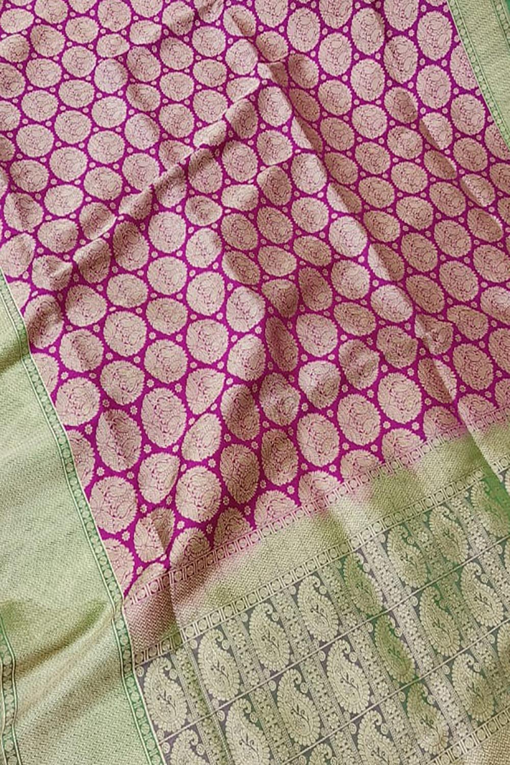 Exquisite Purple & Green Banarasi Handloom Pure Katan Silk Saree - Luxurion World
