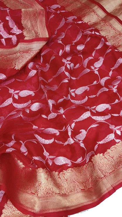 Red Banarasi Handloom Pure Kora Silk Saree - Luxurion World