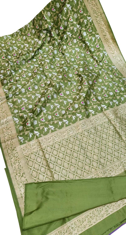 Exquisite Green Banarasi Handloom Silk Saree - Luxurion World