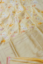 Yellow Banarasi Handloom Pure Katan Silk Flower Design Saree - Luxurion World