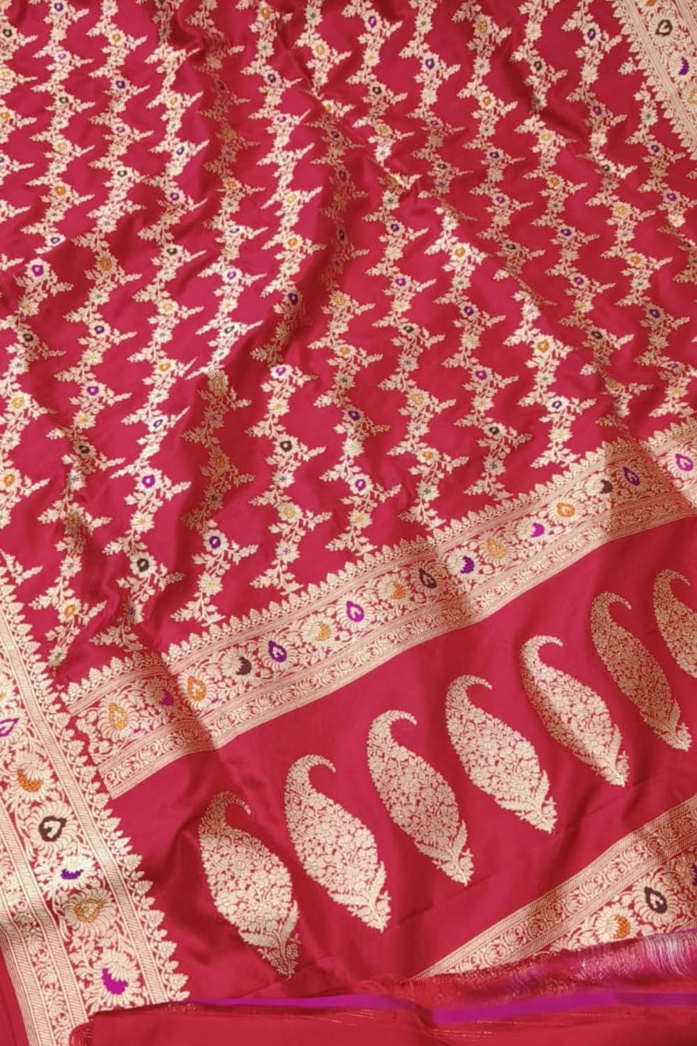 Exquisite Red Banarasi Handloom Pure Katan Silk Flower Design Meenakari Saree - Luxurion World