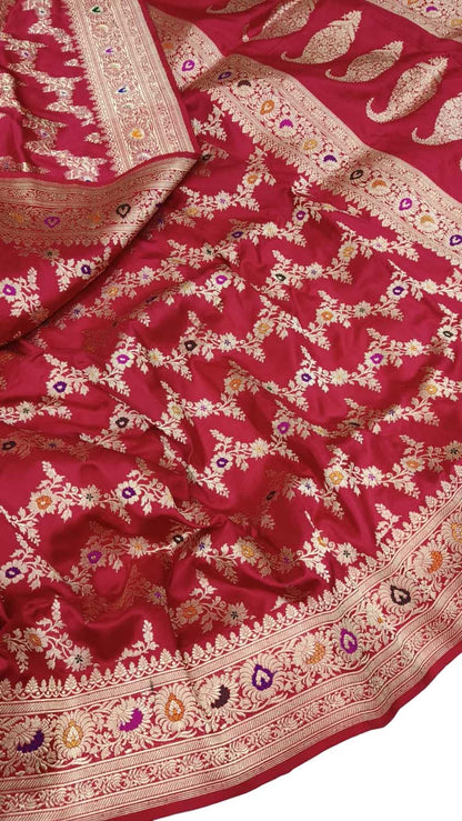 Exquisite Red Banarasi Handloom Pure Katan Silk Flower Design Meenakari Saree - Luxurion World