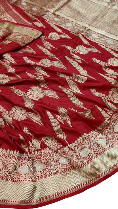 Exquisite Red Banarasi Handloom Pure Katan Silk Flower Design Saree - Luxurion World