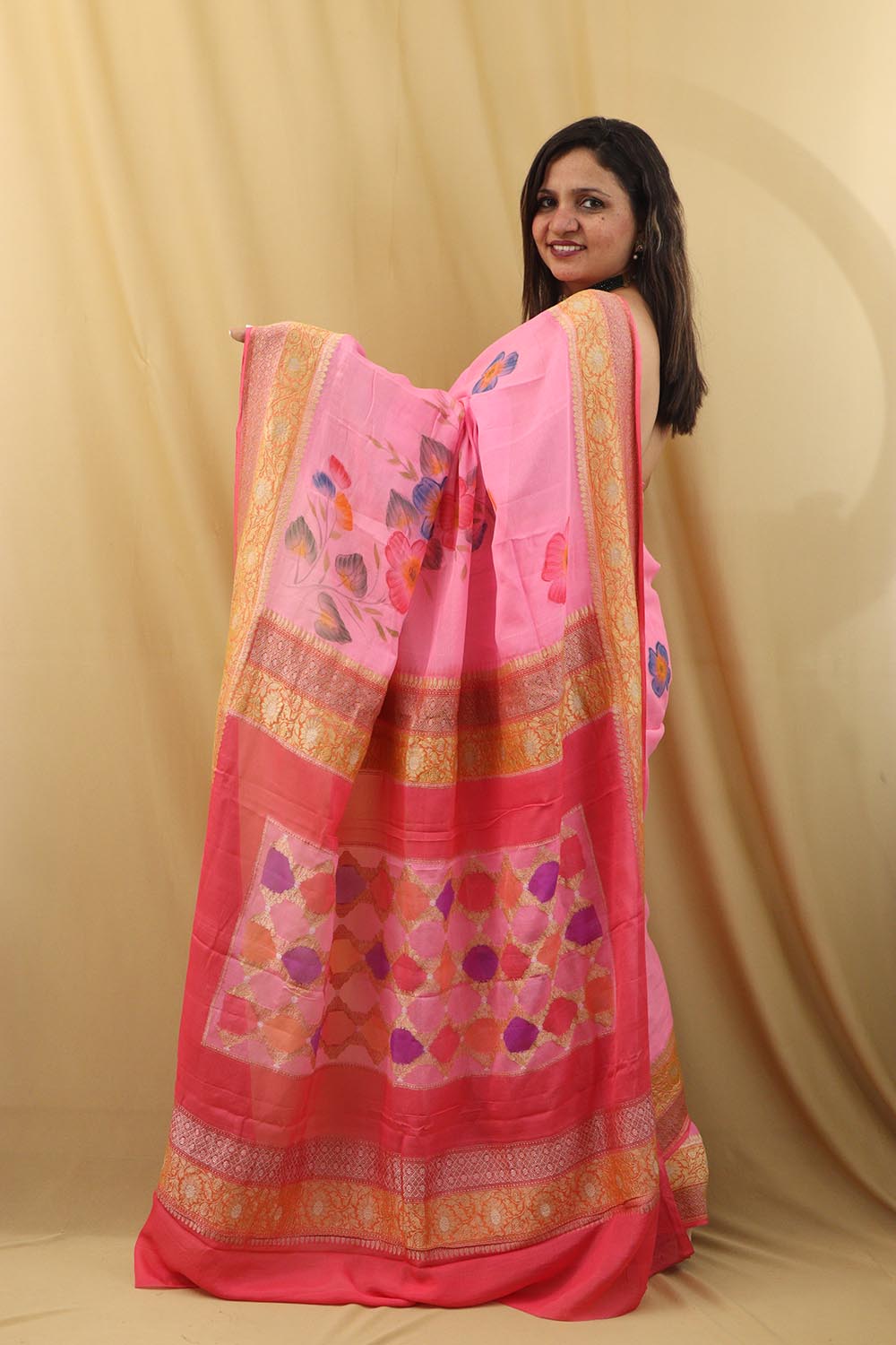 Handloom Banarasi Georgette Saree with Pink Hand Paint - Luxurion World