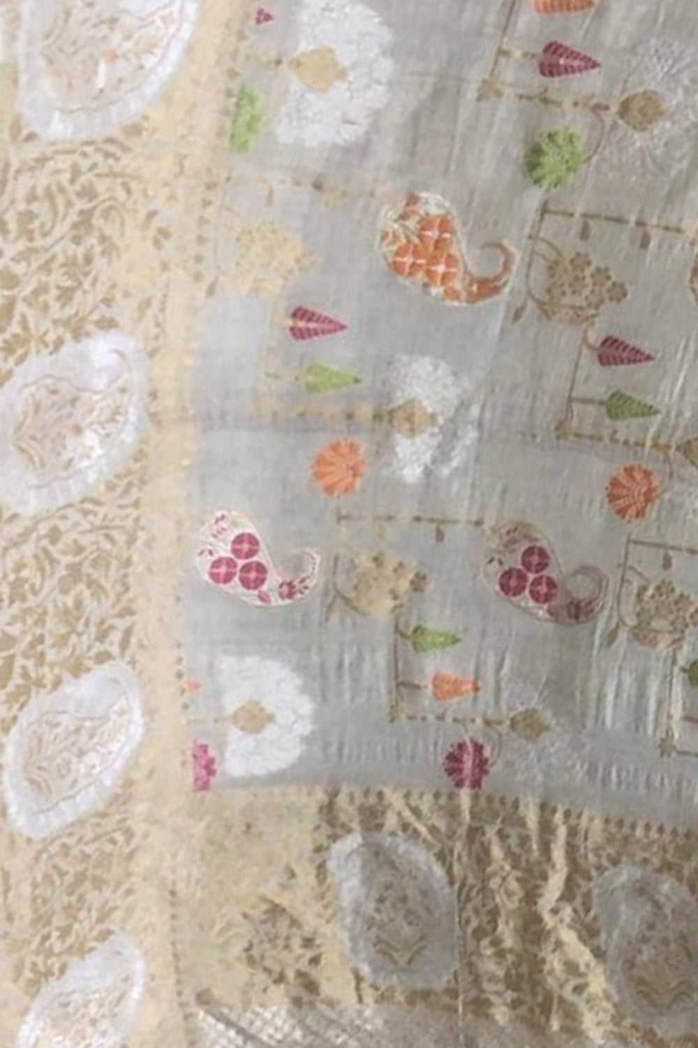 Off White Banarasi Handloom Pure Tussar Georgette Saree - Luxurion World