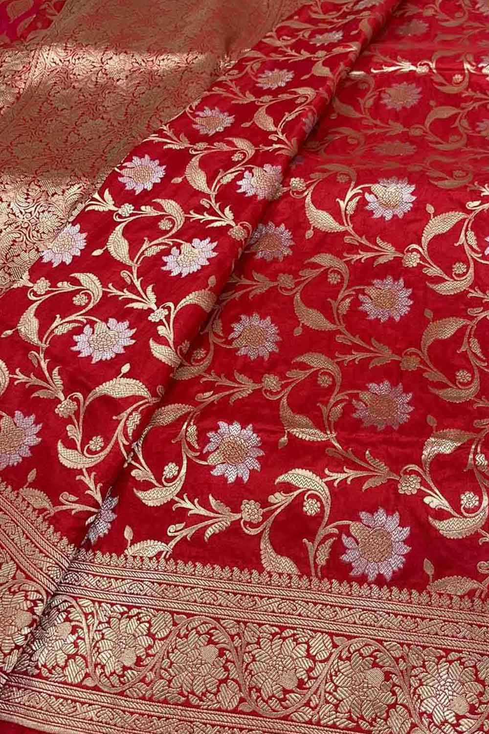 Exquisite Red Banarasi Pure Katan Silk Handloom Saree - Luxurion World