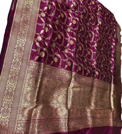 Exquisite Purple Banarasi Pure Katan Silk Handloom Saree - Luxurion World
