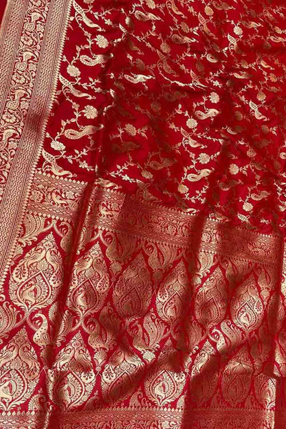 Exquisite Red Banarasi Silk Handloom Saree - Luxurion World