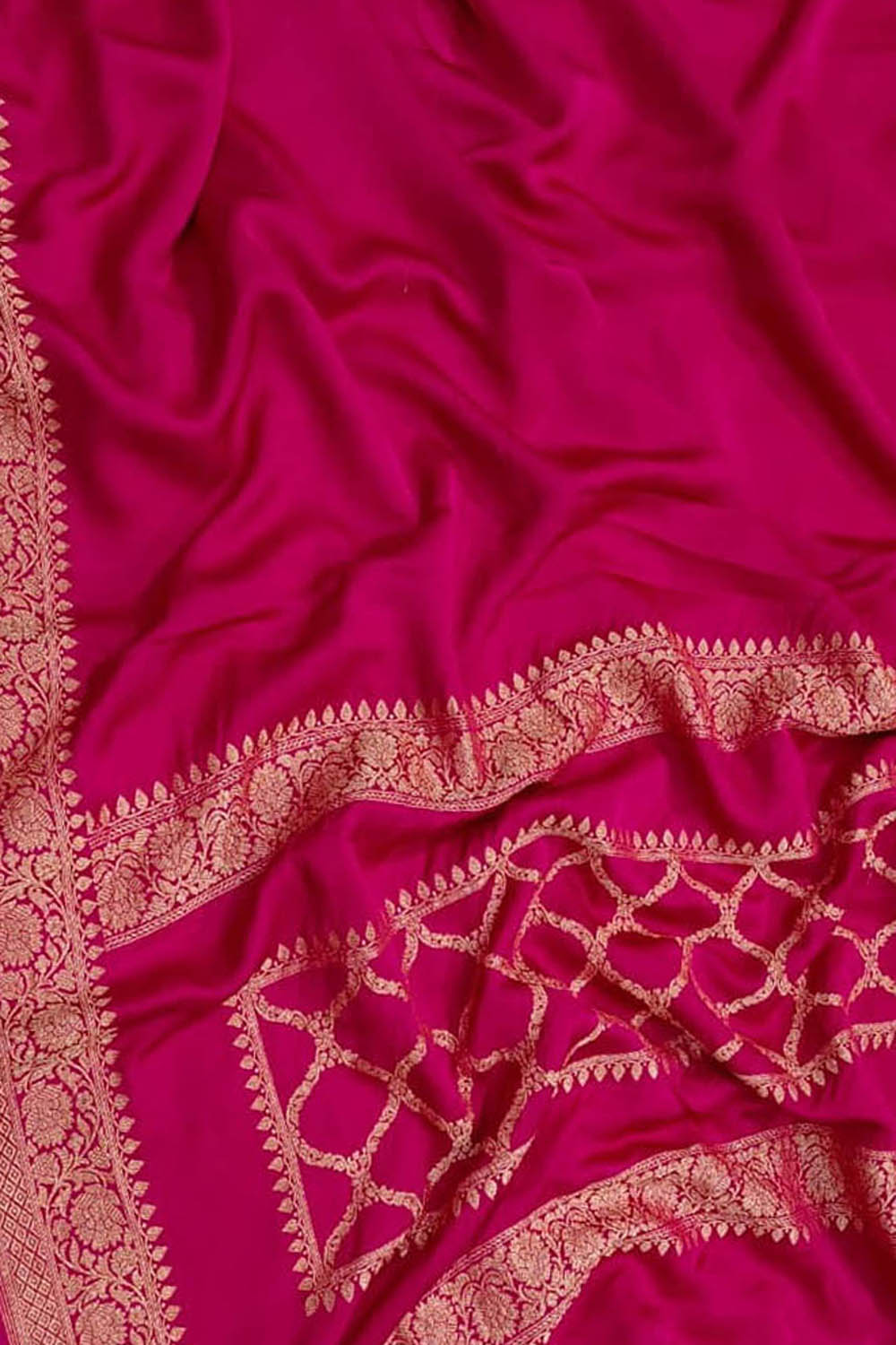 Exquisite Pink Banarasi Handloom Mashru Satin Silk Saree - Luxurion World