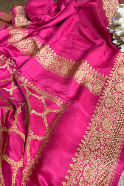 Exquisite Pink Banarasi Handloom Pure Mashru Satin Kadwa Saree - Luxurion World