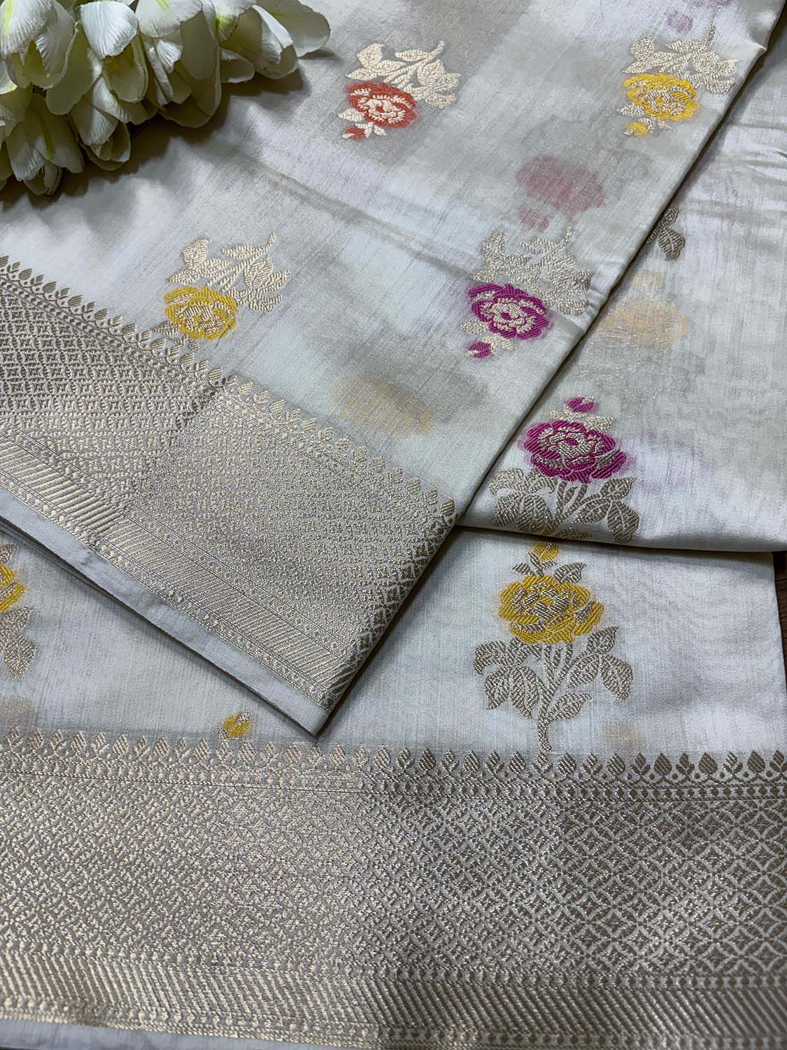 Dyeable Banarasi Handloom Pure Chiniya Silk Meenakari Saree - Luxurion World