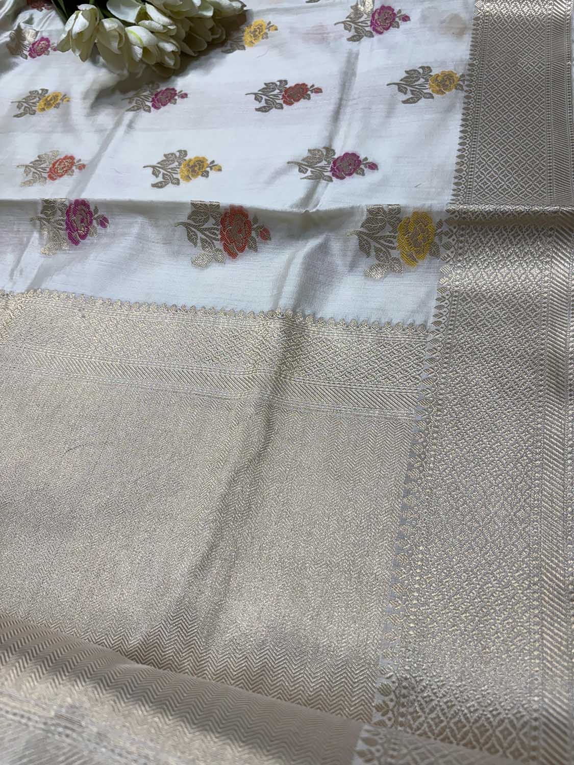 Dyeable Banarasi Handloom Pure Chiniya Silk Meenakari Saree - Luxurion World