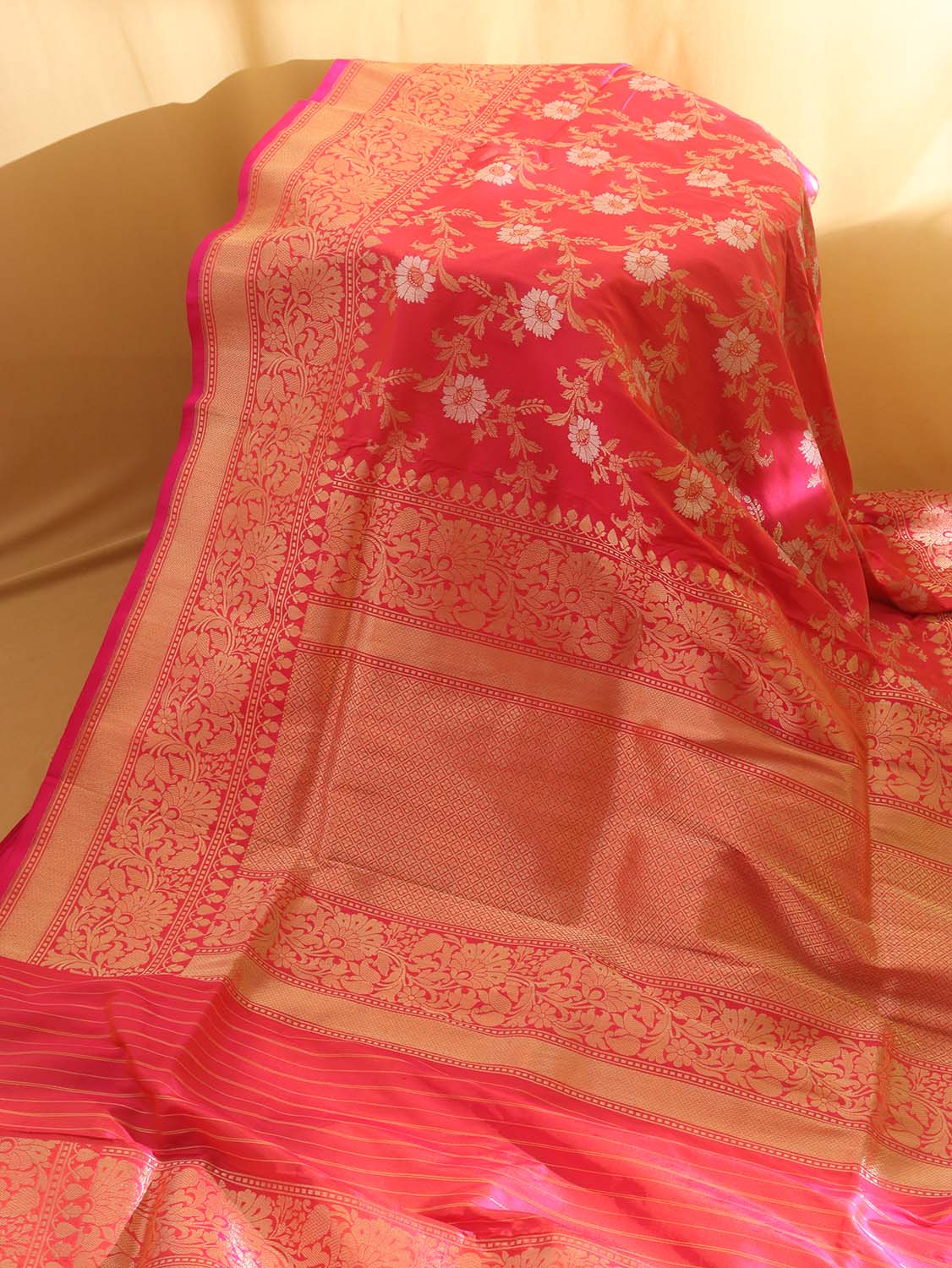 Pink Shot Banarasi Handloom Pure Katan Silk Kadwa Saree - Luxurion World