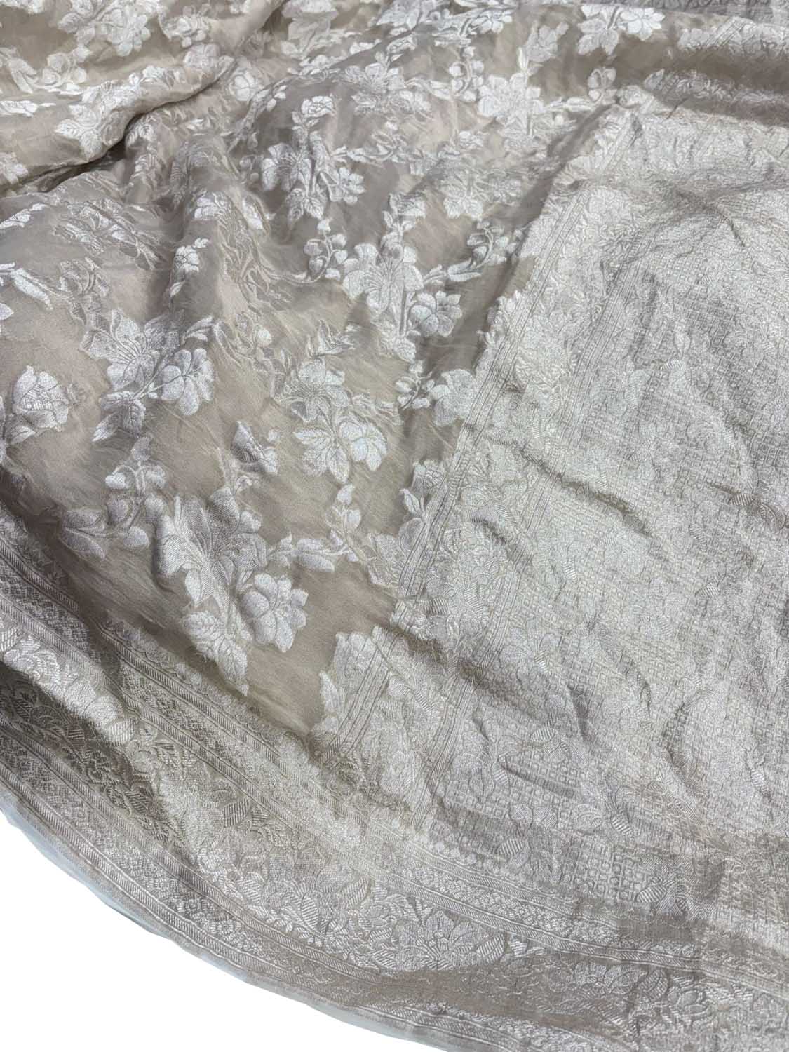 Dyeable Handloom Banarasi Pure Tissue Georgette Saree - Luxurion World