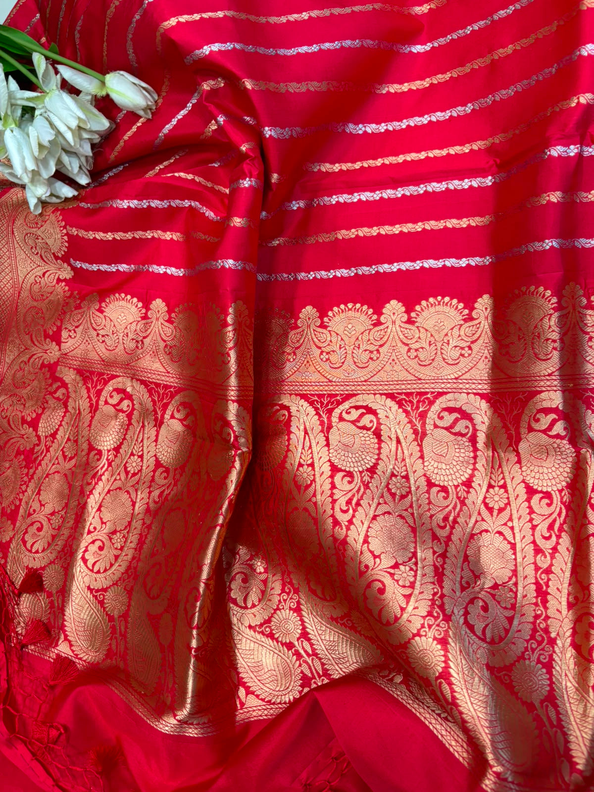 PS1B1MI626061601 Red Handloom Banarasi Katan Silk Stripe Design Saree