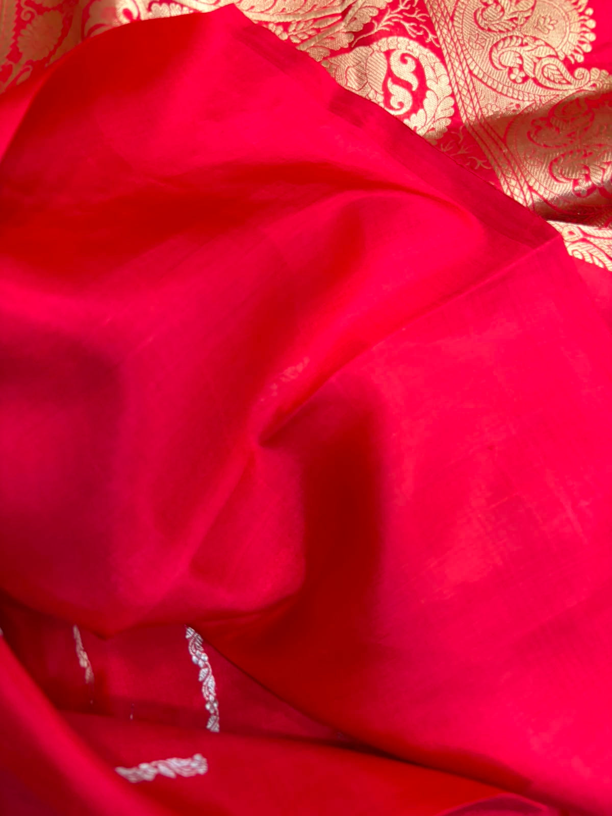 PS1B1MI626061601 Red Handloom Banarasi Katan Silk Stripe Design Saree