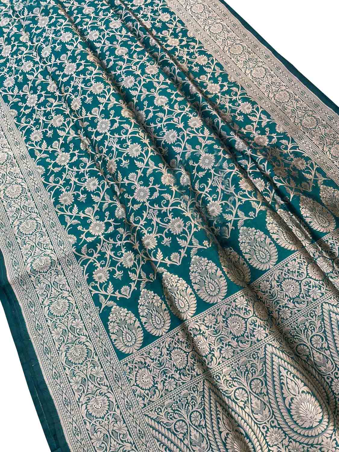 Green Banarasi Handloom Pure Katan Silk Saree - Luxurion World