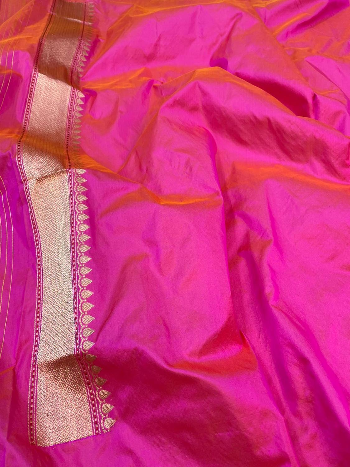 Exquisite Multicolor Banarasi Rangkat Handloom Pure Katan Silk Saree - Luxurion World
