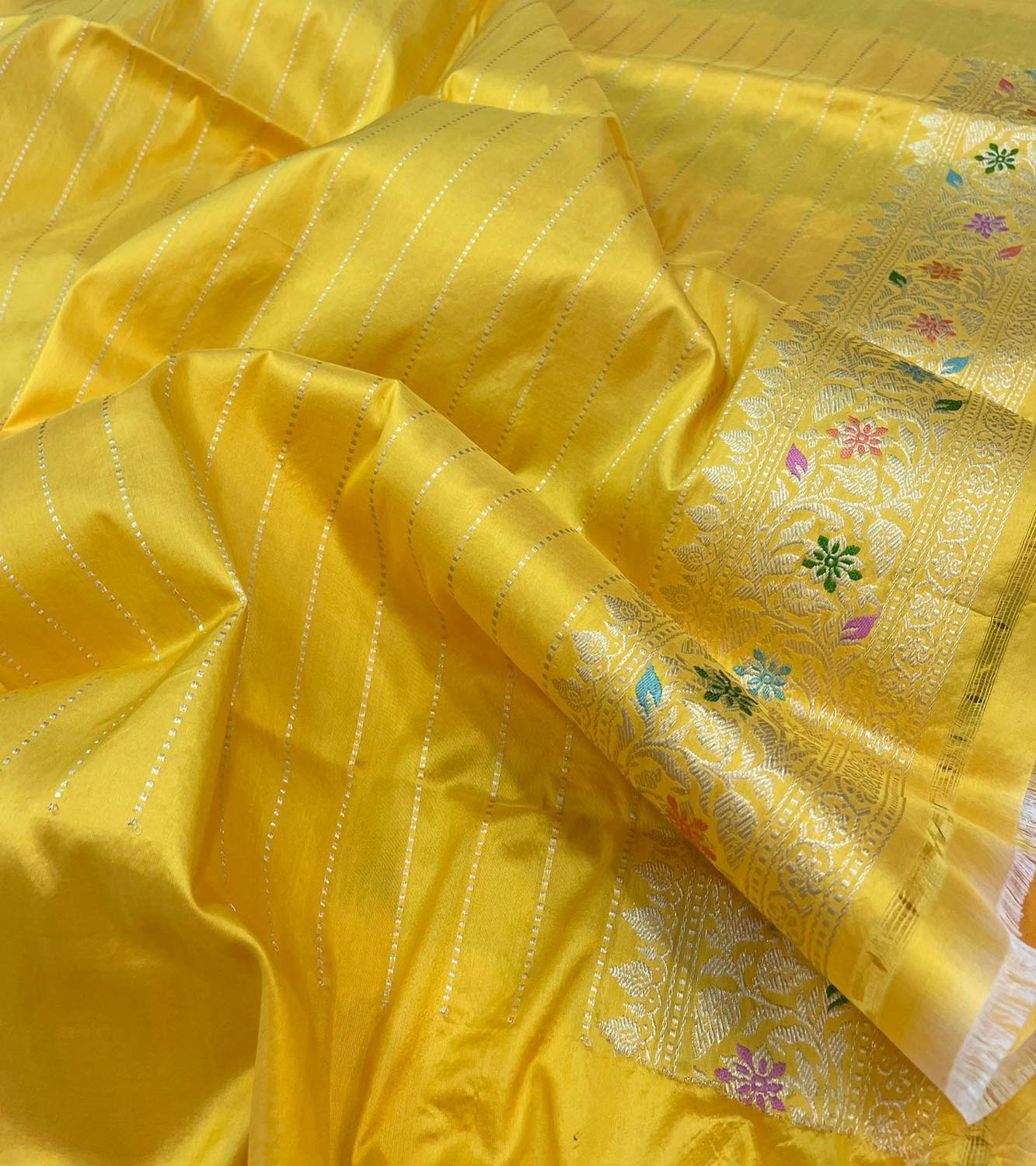 Exquisite Multicolor Banarasi Handloom Rangkat Pure Katan Silk Saree - Luxurion World
