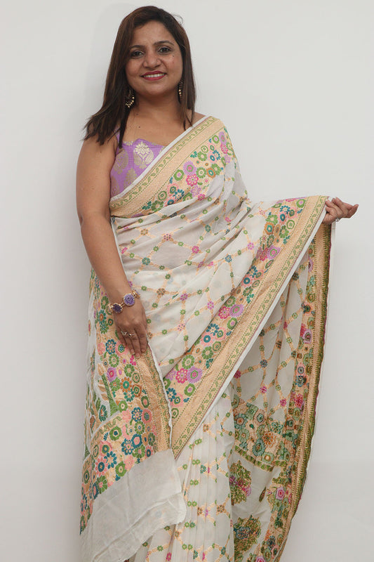 Stunning Dyeable Banarasi Pure Georgette Meenakari Flower Design Saree - Luxurion World