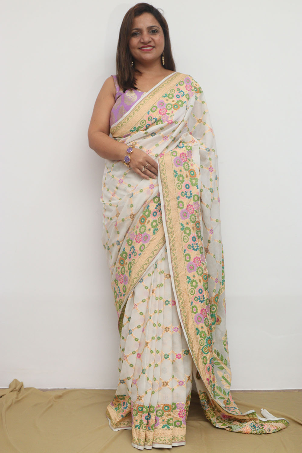 Stunning Dyeable Banarasi Pure Georgette Meenakari Flower Design Saree - Luxurion World