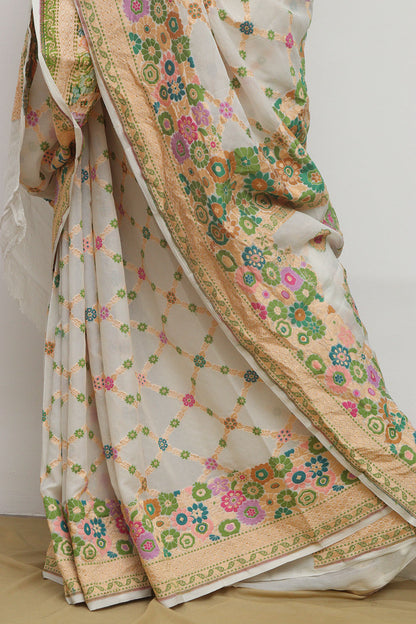 Stunning Dyeable Banarasi Pure Georgette Meenakari Flower Design Saree - Luxurion World