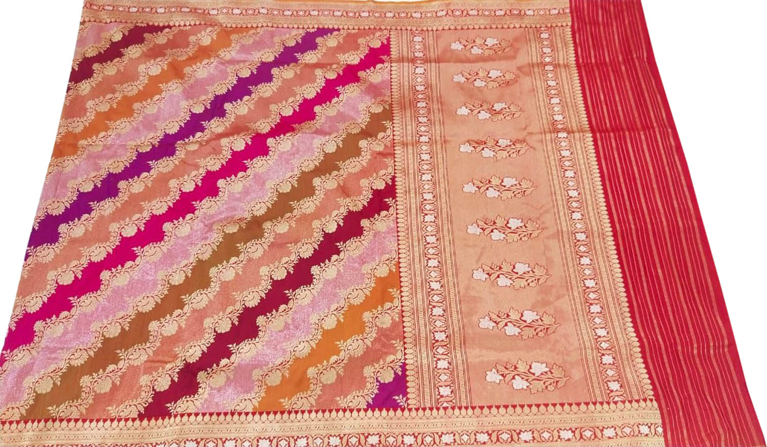 Exquisite Multicolor Banarasi Handloom Pure Katan Silk Rangkat Saree - Luxurion World