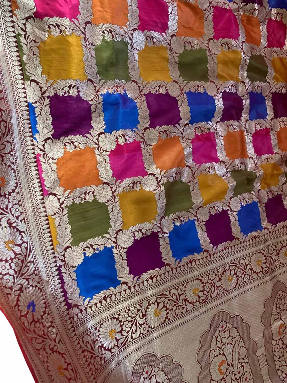 Exquisite Multicolor Banarasi Handloom Pure Katan Silk Rangkat Saree - Luxurion World
