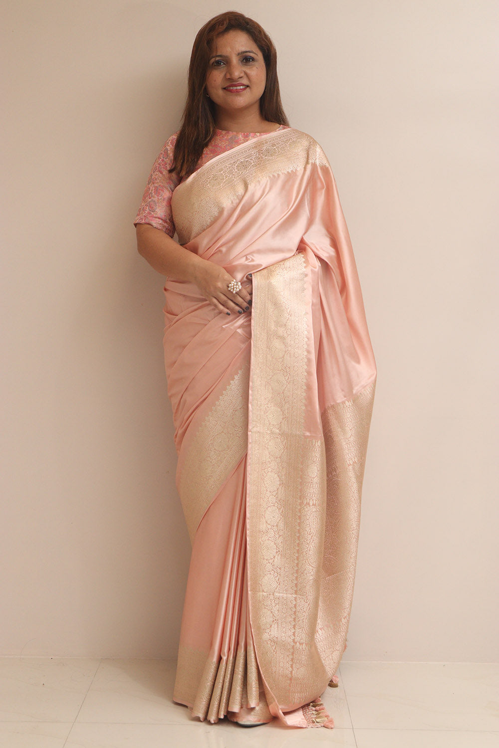 Peach Banarasi Handloom Pure Mashru Silk Plain Saree - Luxurion World