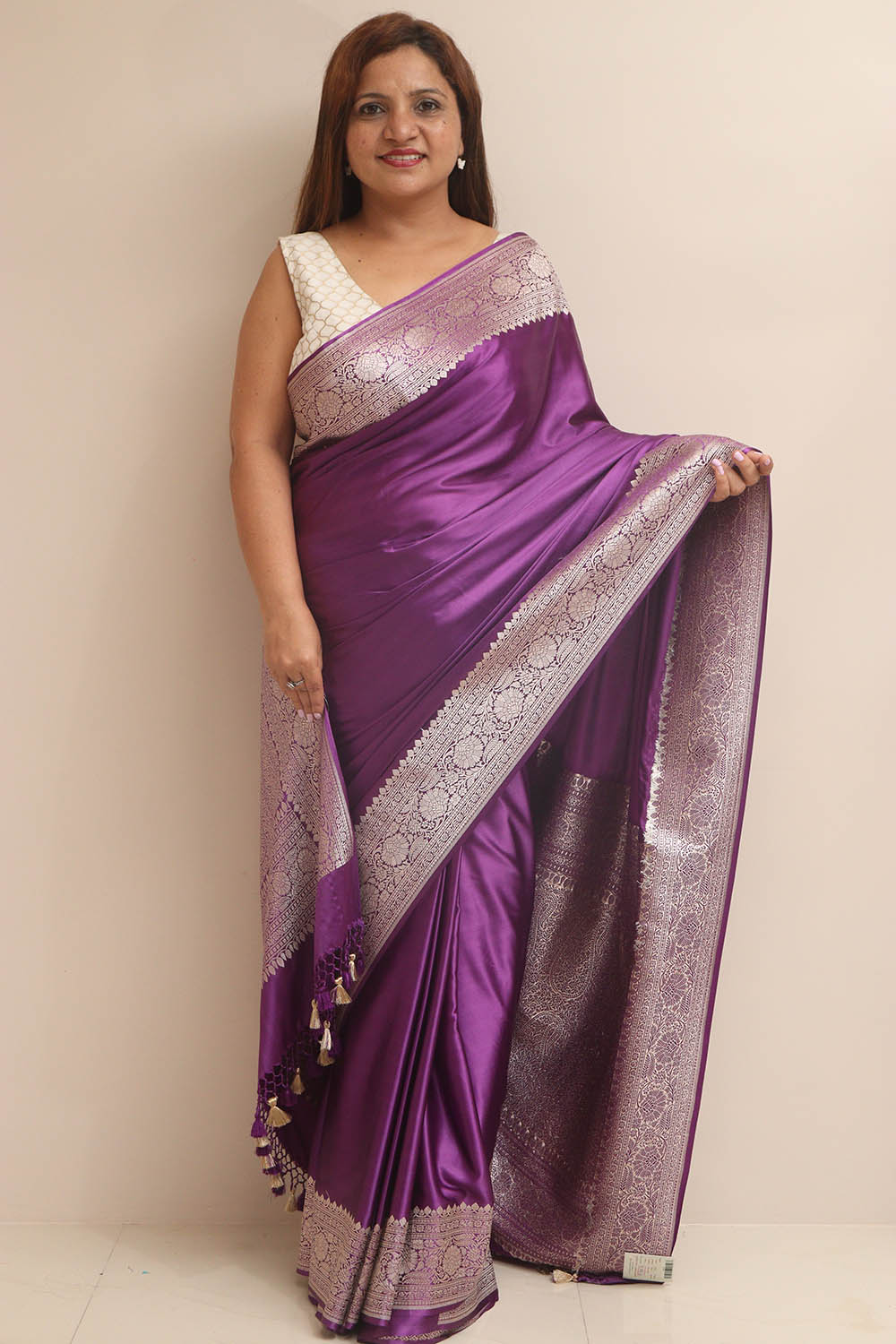 Exquisite Purple Banarasi Handloom Pure Mashru Silk Plain Saree - Luxurion World