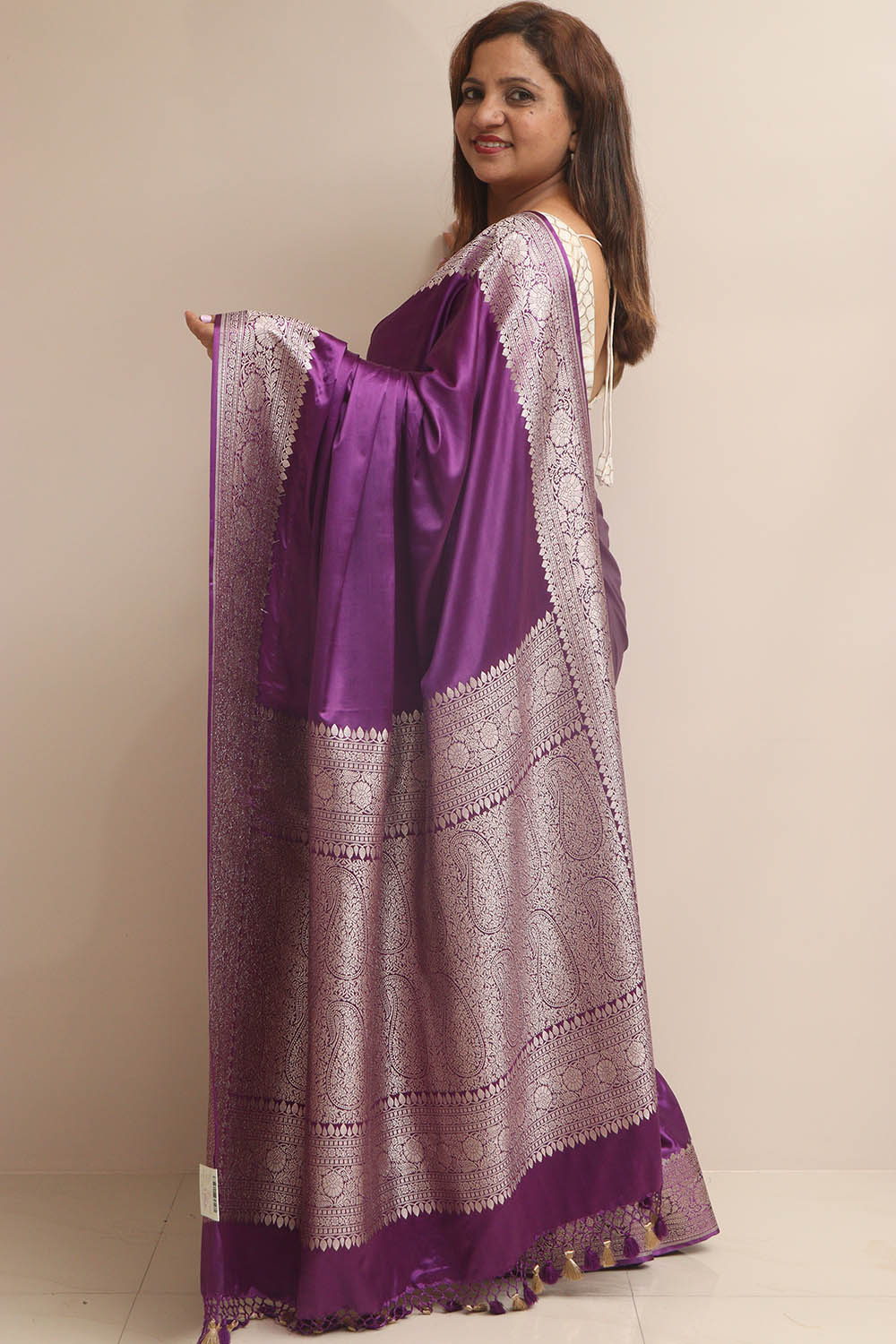 Exquisite Purple Banarasi Handloom Pure Mashru Silk Plain Saree - Luxurion World