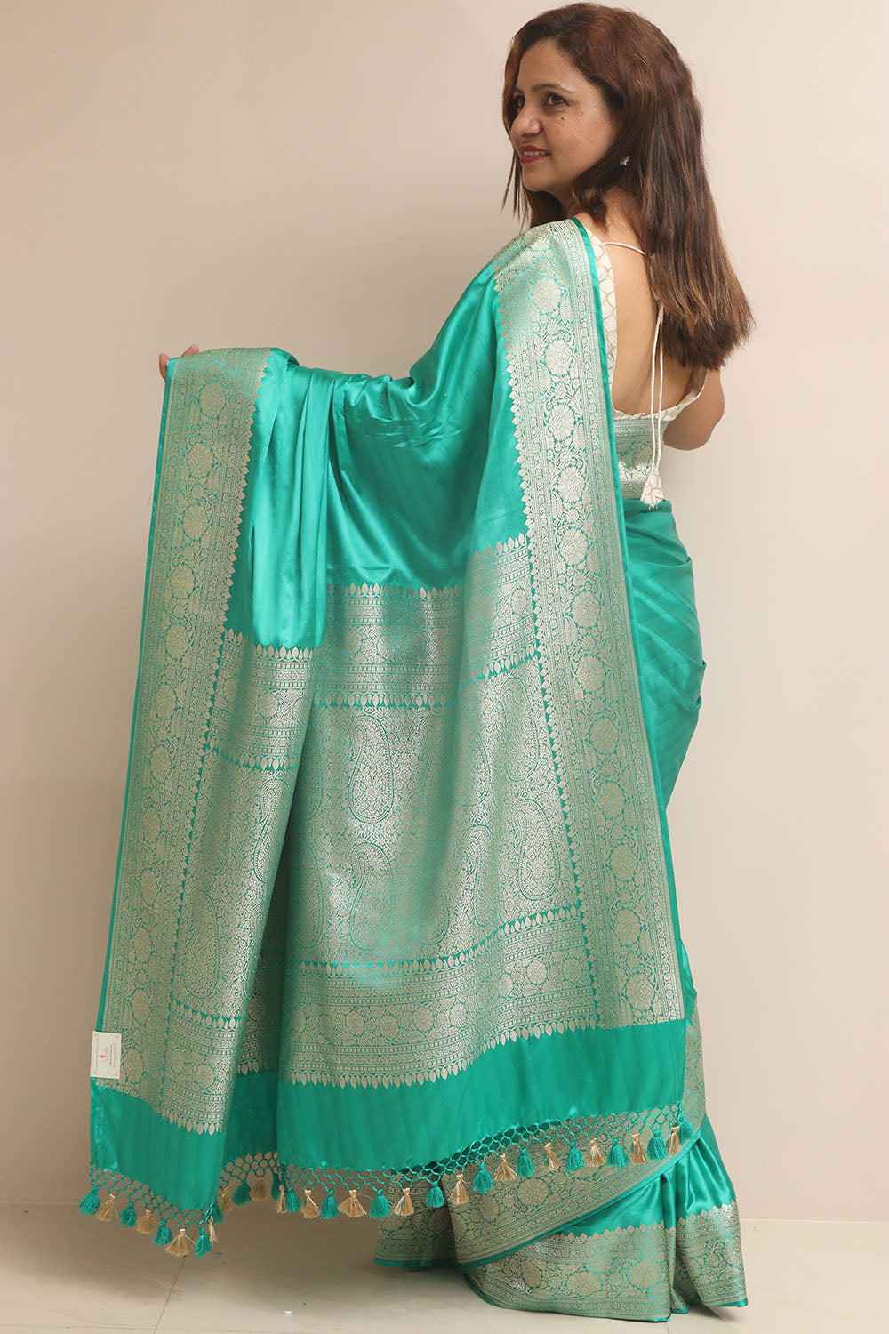 Sea Green Banarasi Handloom Pure Mashru Silk Plain Saree - Luxurion World