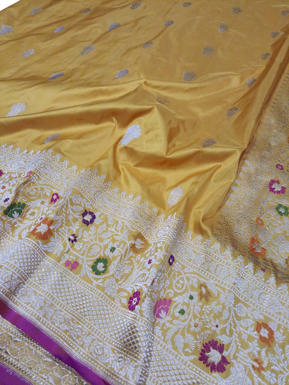 Exquisite Yellow Banarasi Handloom Pure Katan Silk Meenakari Saree - Luxurion World