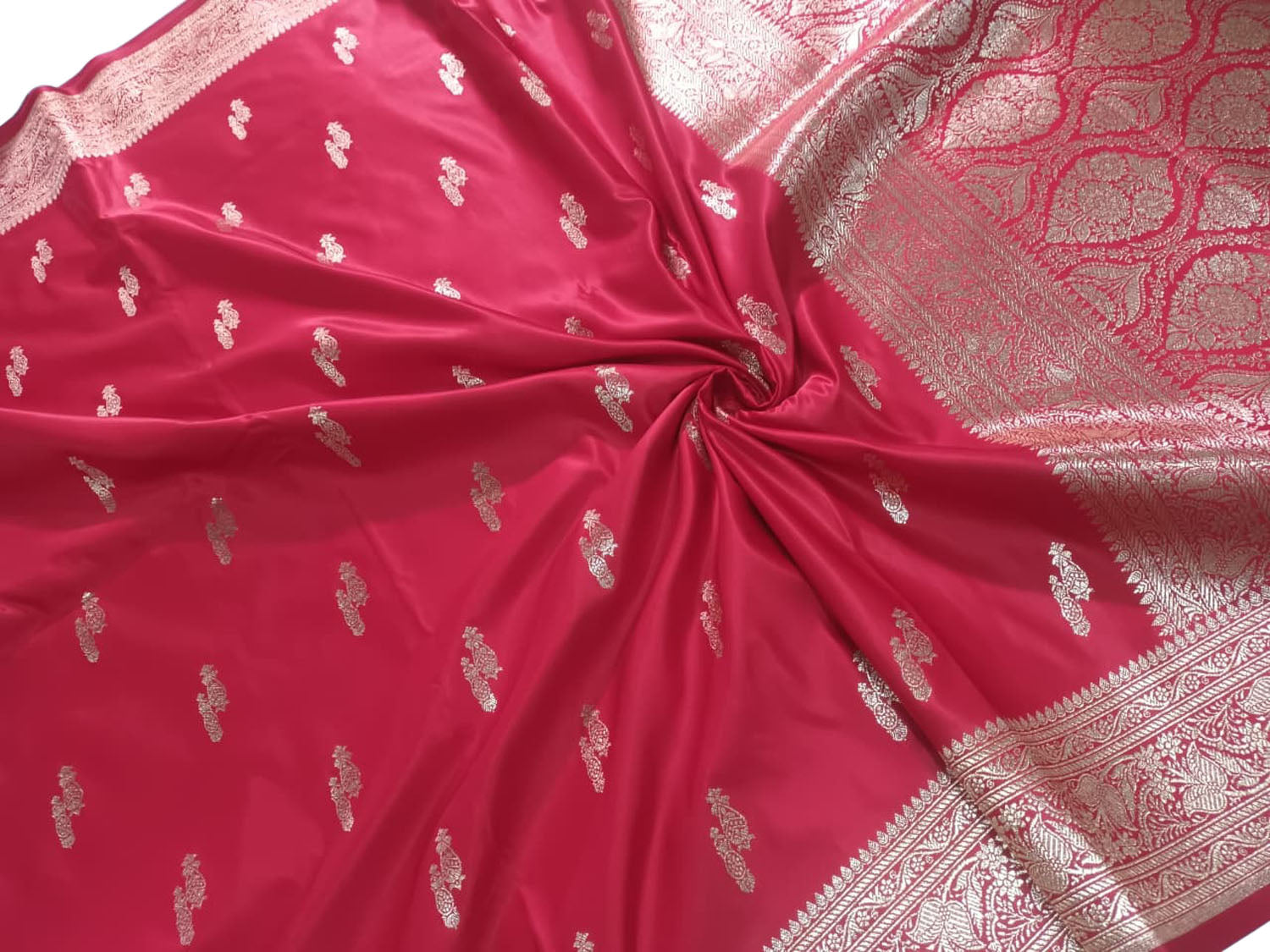 Pretty in Pink: Banarasi Silk Saree - Luxurion World