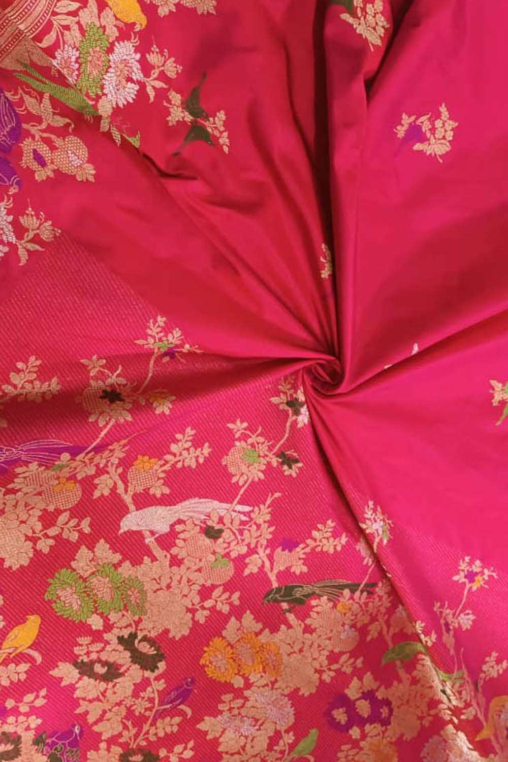 Exquisite Pink Handloom Banarasi Pure Katan Silk Saree - Luxurion World