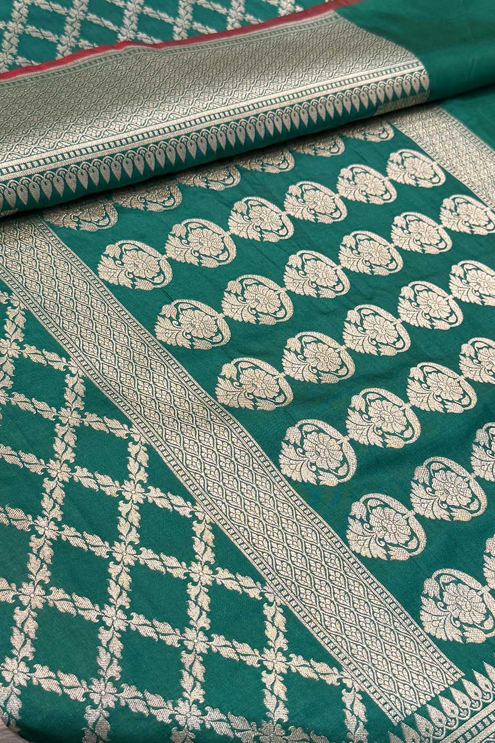 Exquisite Green Banarasi Handloom Pure Katan Silk Saree - Luxurion World