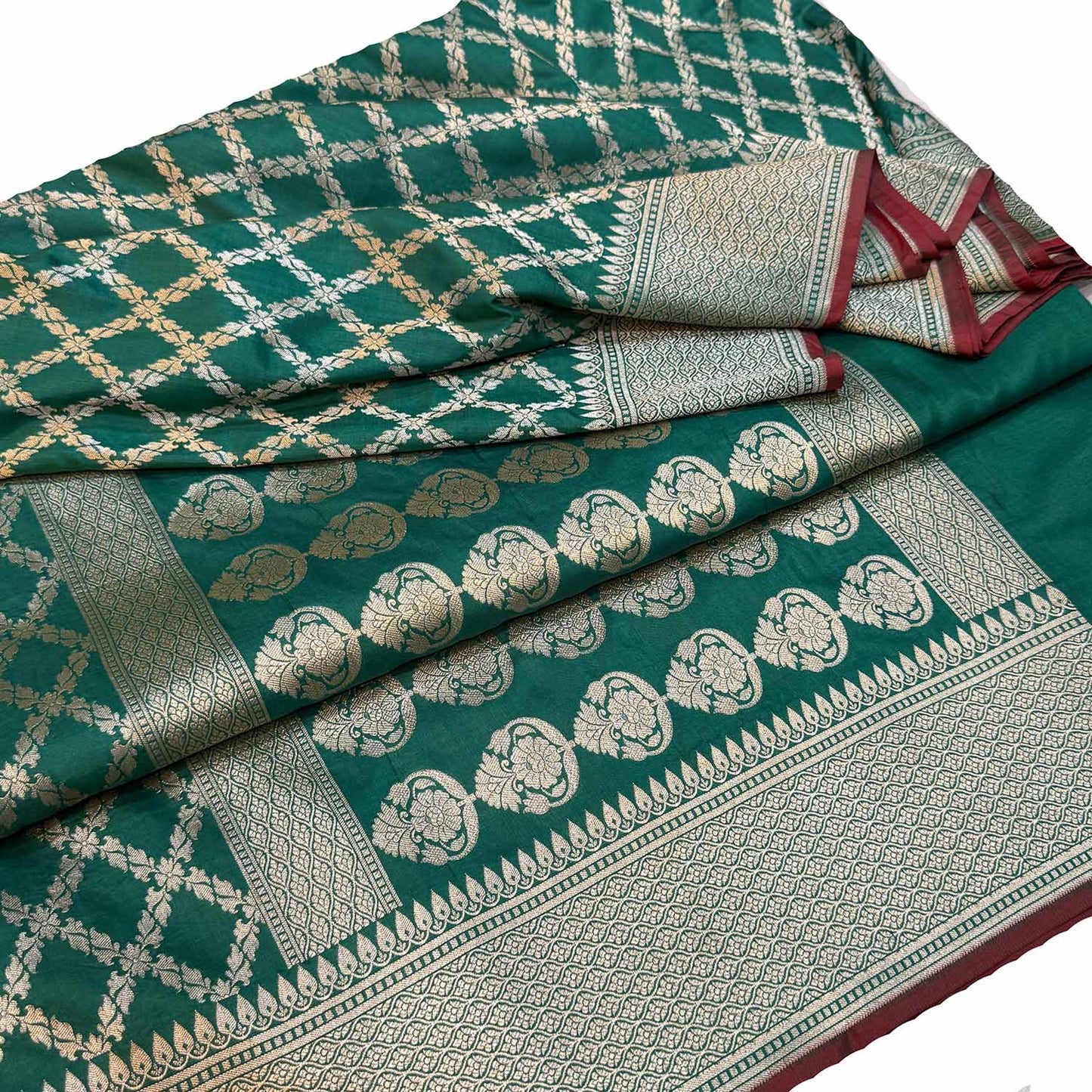 Exquisite Green Banarasi Handloom Pure Katan Silk Saree - Luxurion World