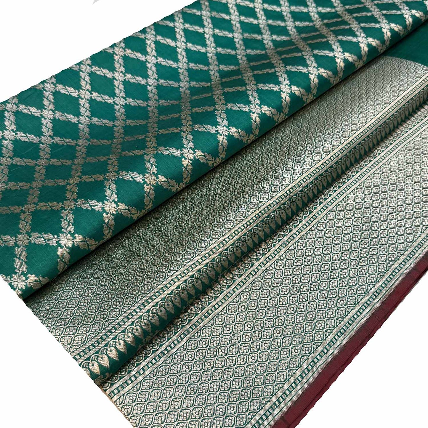 Exquisite Green Banarasi Handloom Pure Katan Silk Saree - Luxurion World