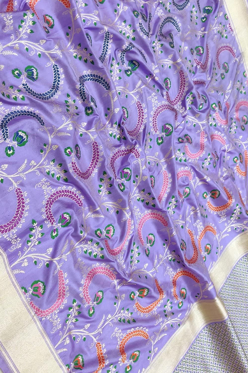 Exquisite Purple Banarasi Handloom Pure Katan Silk Saree - Luxurion World